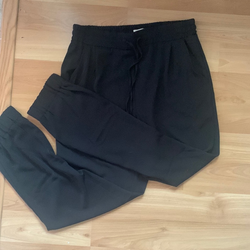 Black jogger pants